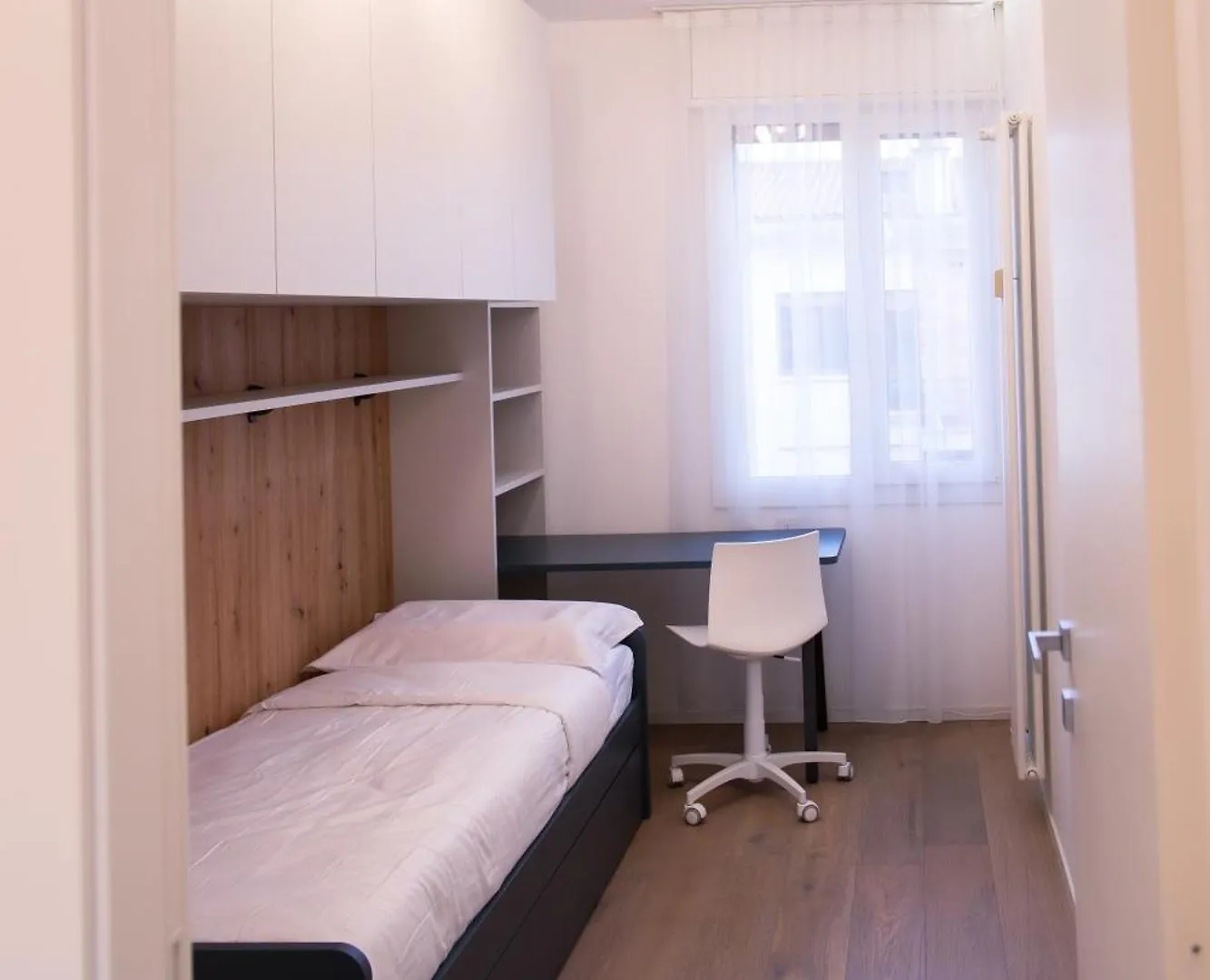 Es Apartament 트레비소 0*,